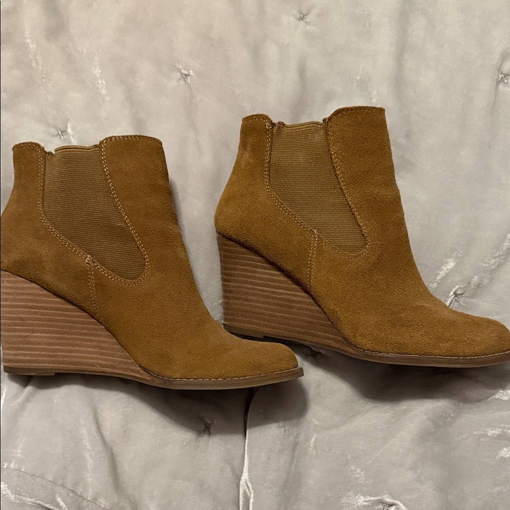Lucky Brand Brown Suede Wedge Booties